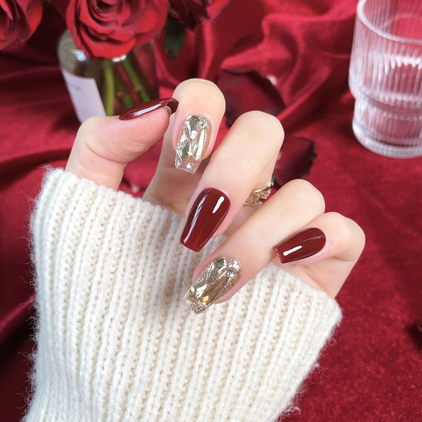 LX-211 New Year red cherry color wearable Press on nails pure handmade phototherapy nail art patches champagne diamond light luxury flashing false nail pieces