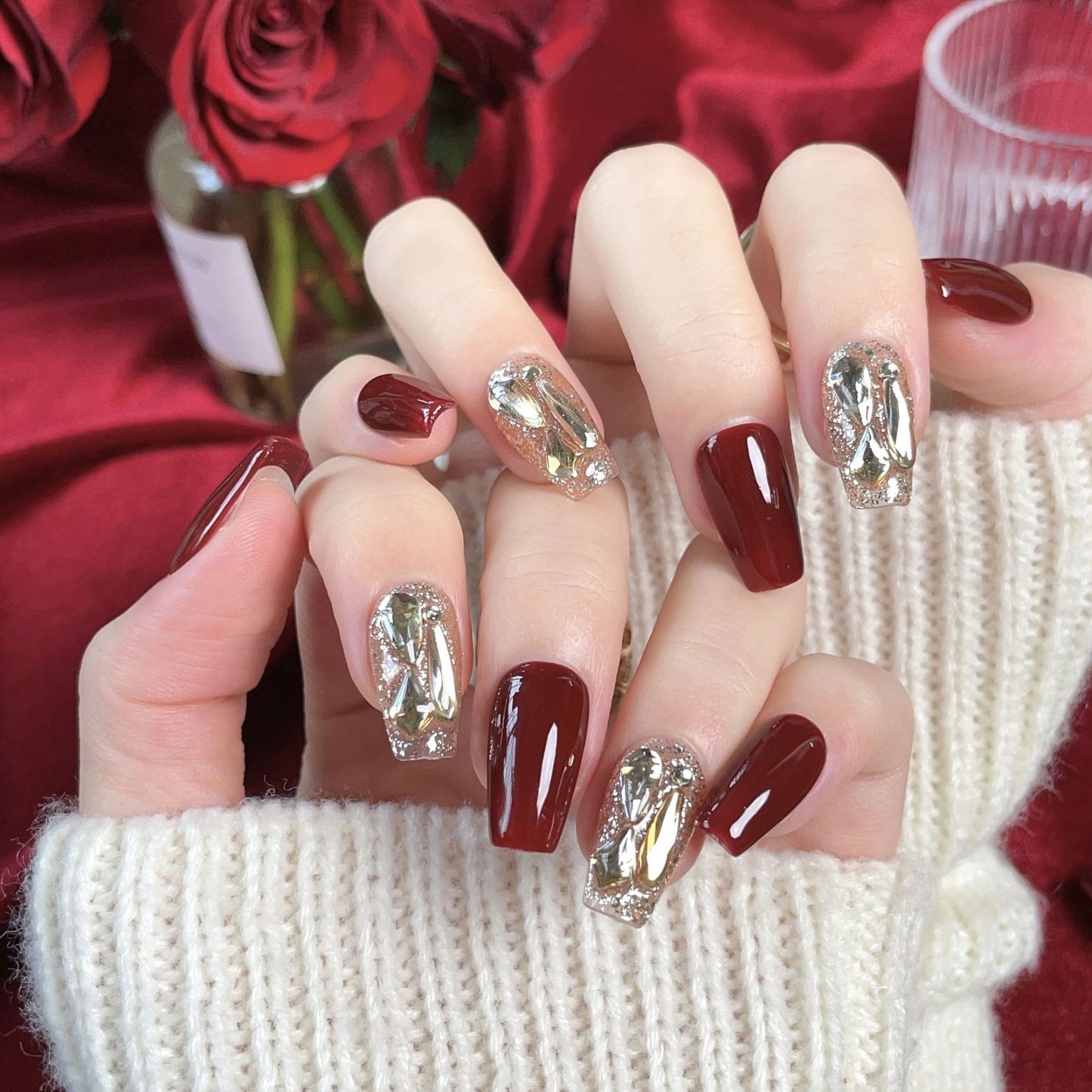 LX-211 New Year red cherry color wearable Press on nails pure handmade phototherapy nail art patches champagne diamond light luxury flashing false nail pieces