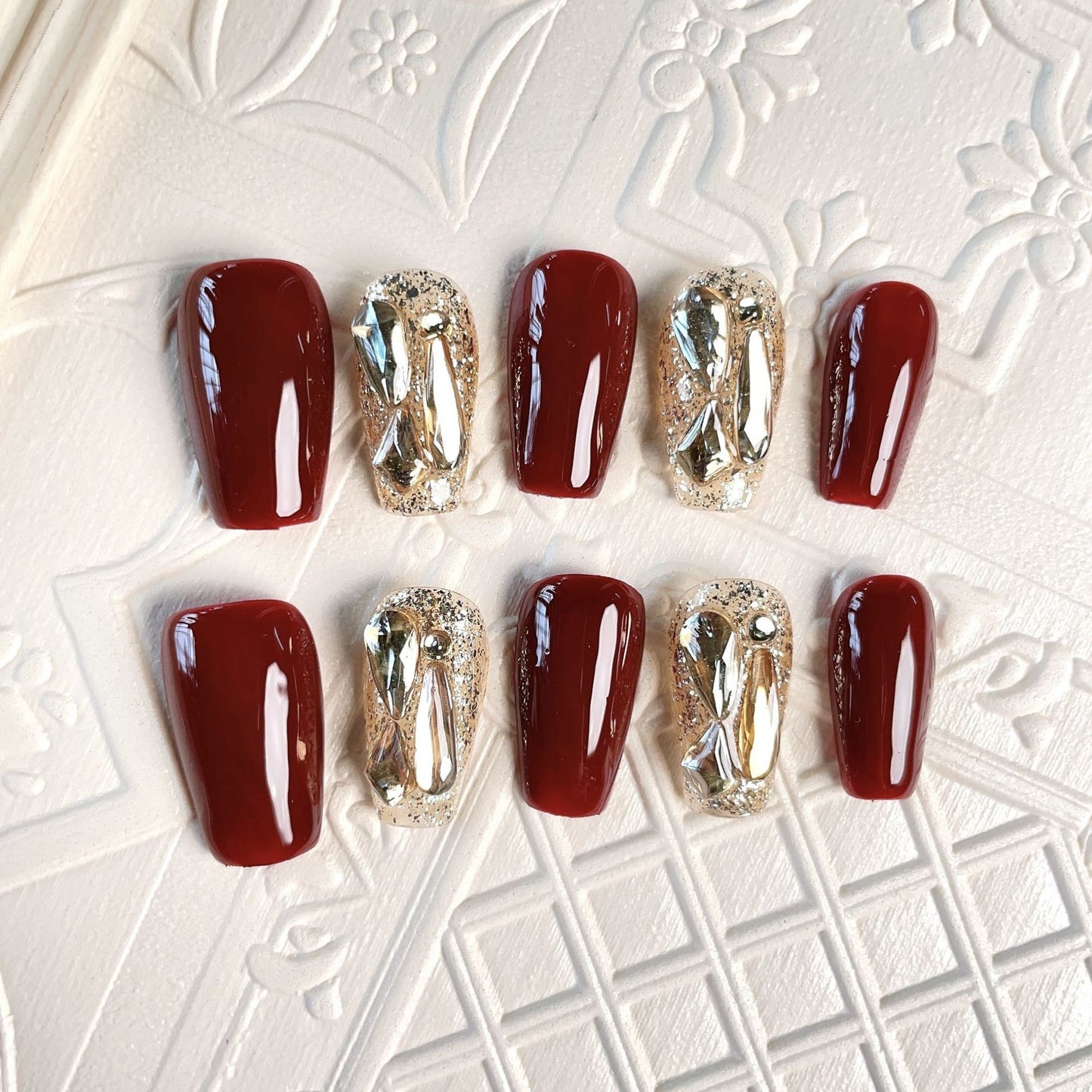 LX-211 New Year red cherry color wearable Press on nails pure handmade phototherapy nail art patches champagne diamond light luxury flashing false nail pieces